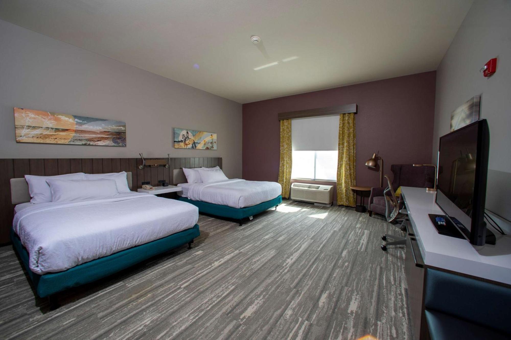 Queen Room Two Queen Beds Accessible Tub Mobility Access