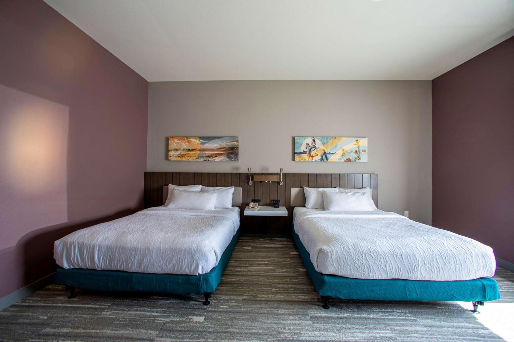 Queen Room Two Queen Beds Accessible Tub Mobility Access
