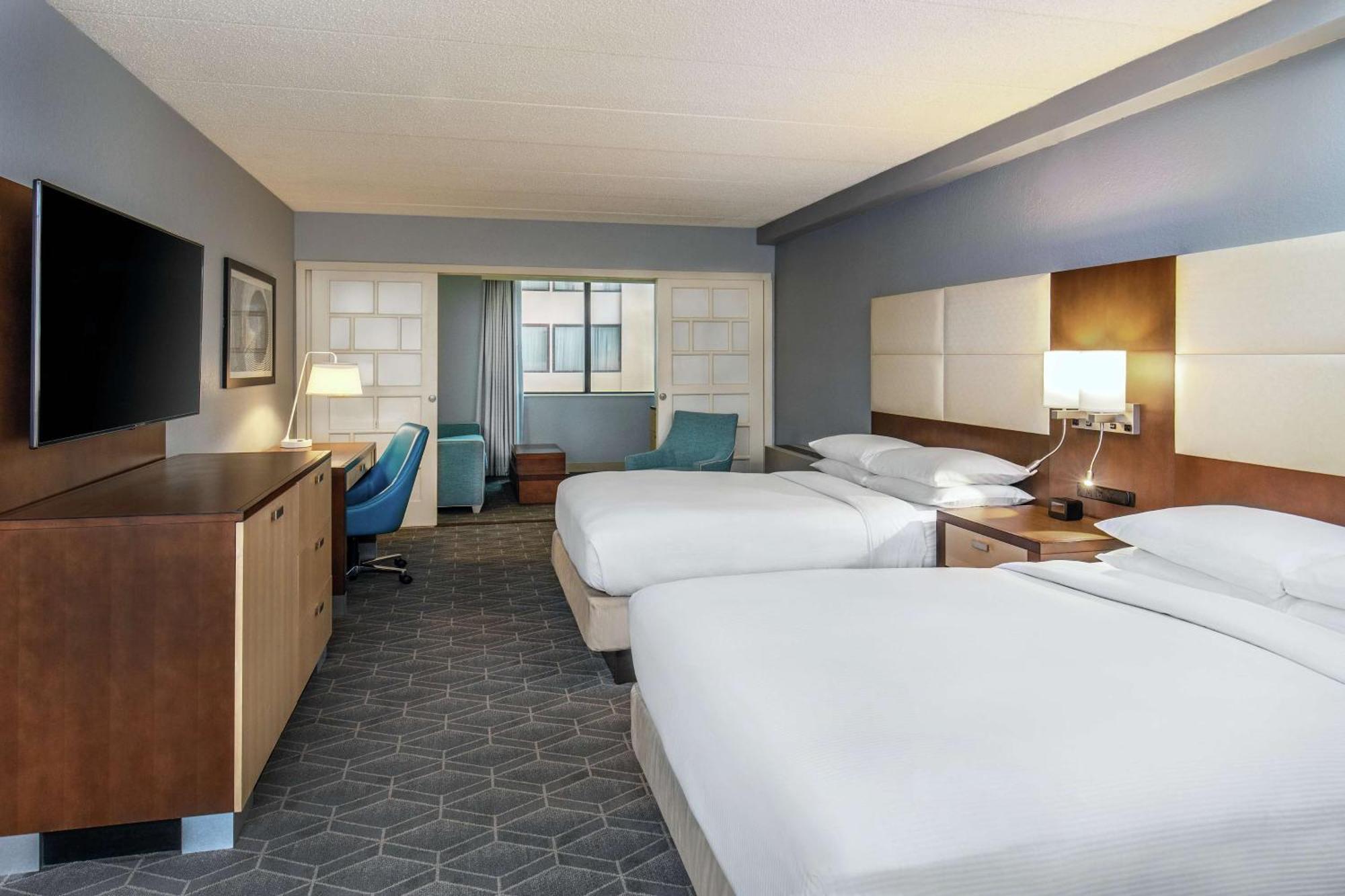 Junior Suite Two Queen Beds Non-Smoking