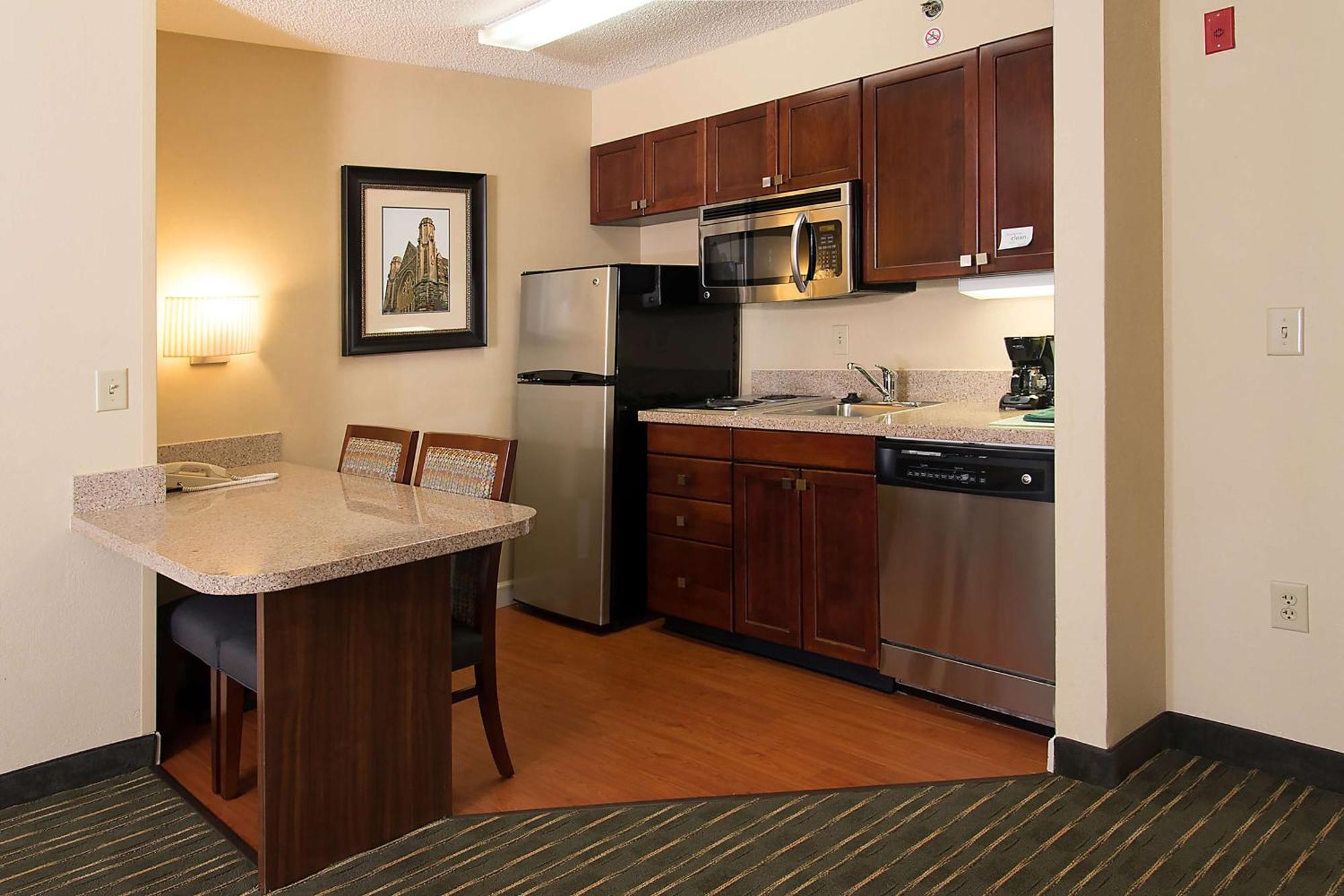 One-Bedroom King Suite Non-Smoking