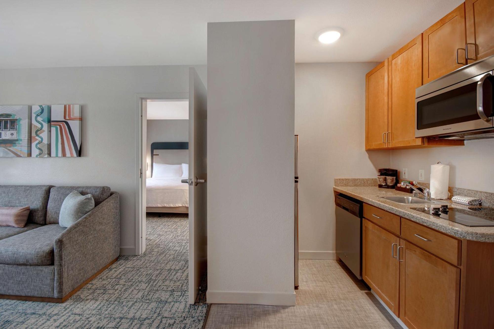 One-Bedroom King Suite Non-Smoking