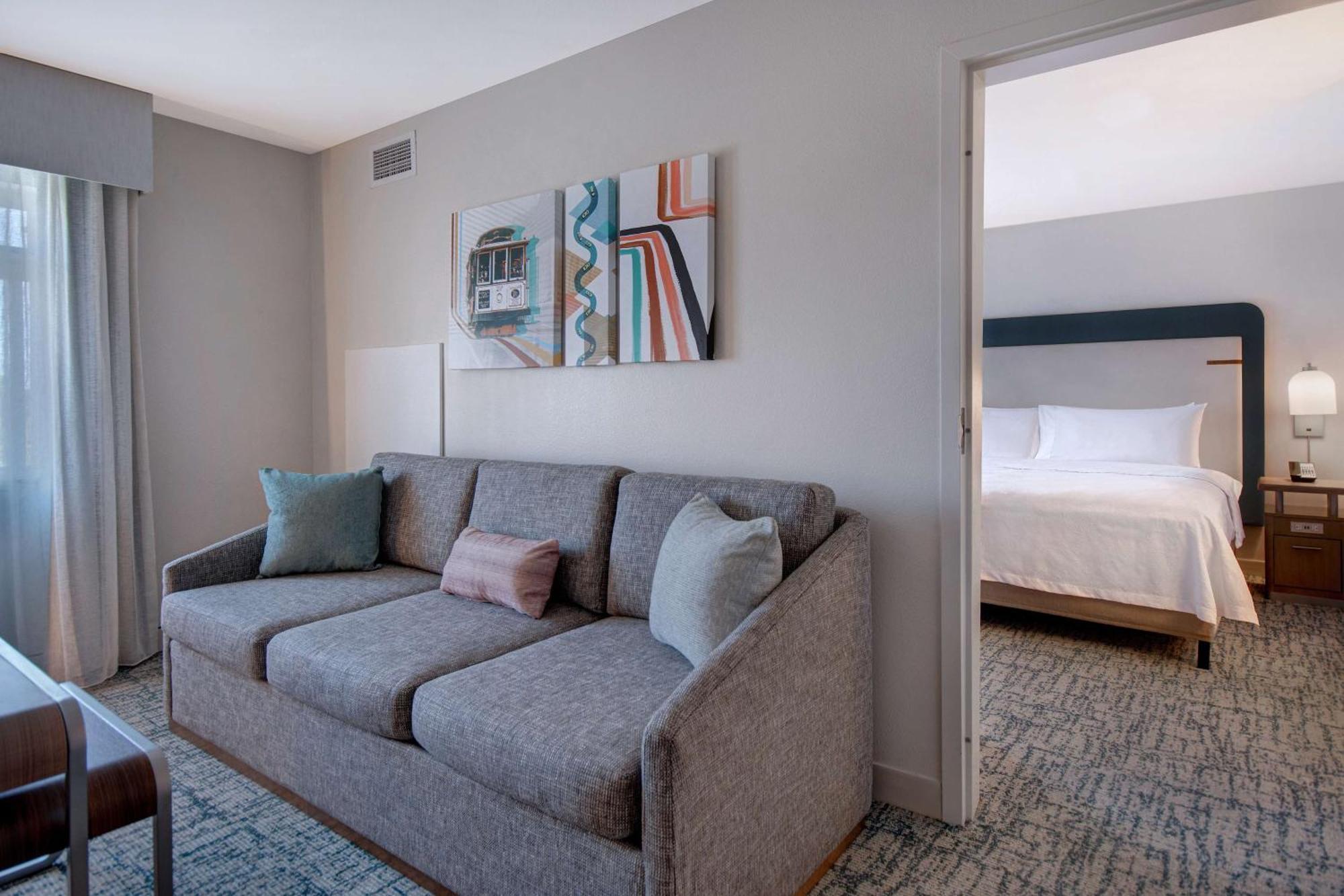 One-Bedroom King Suite Non-Smoking