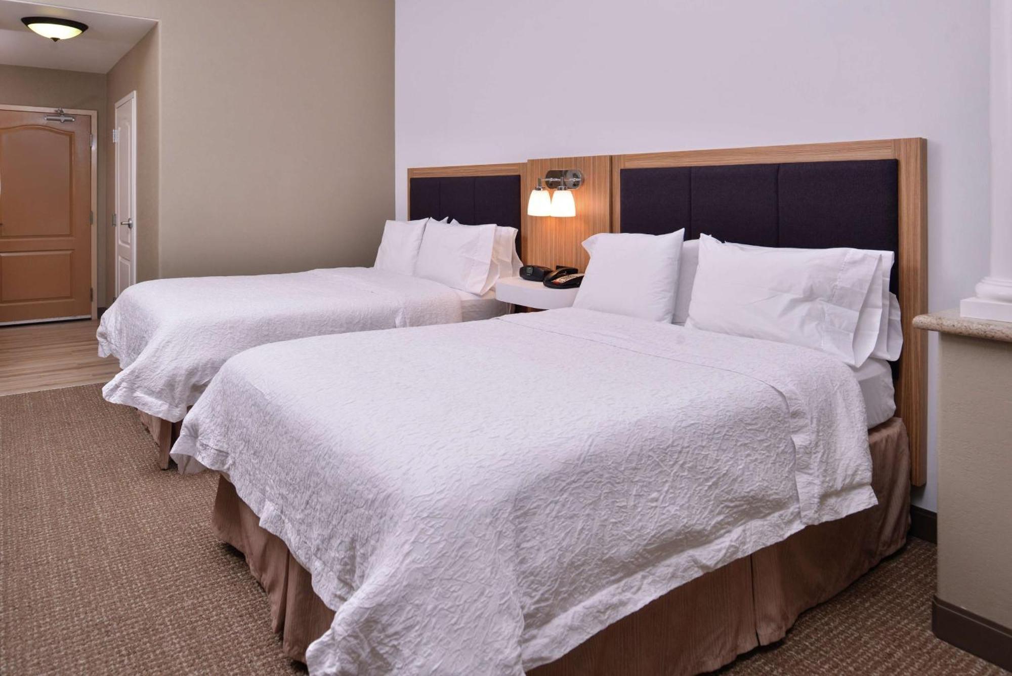 Queen Room Two Queen Beds Mobility Access or Non-Smoking