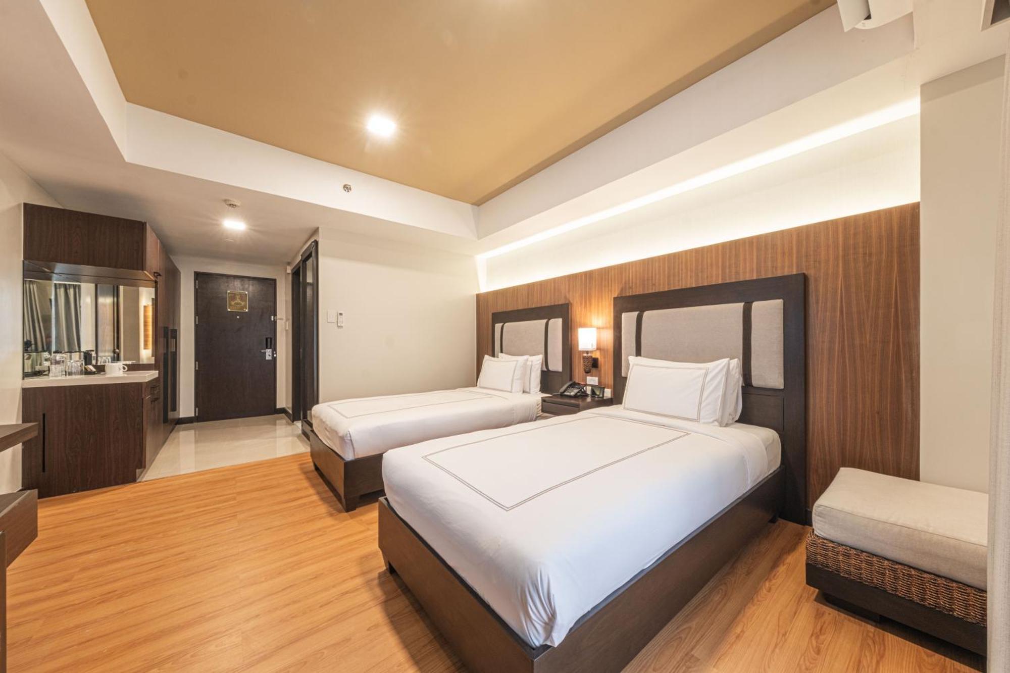 Classic Room Queen Bed
