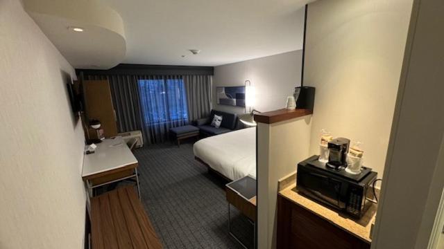 King Room,1565151619:JPEG