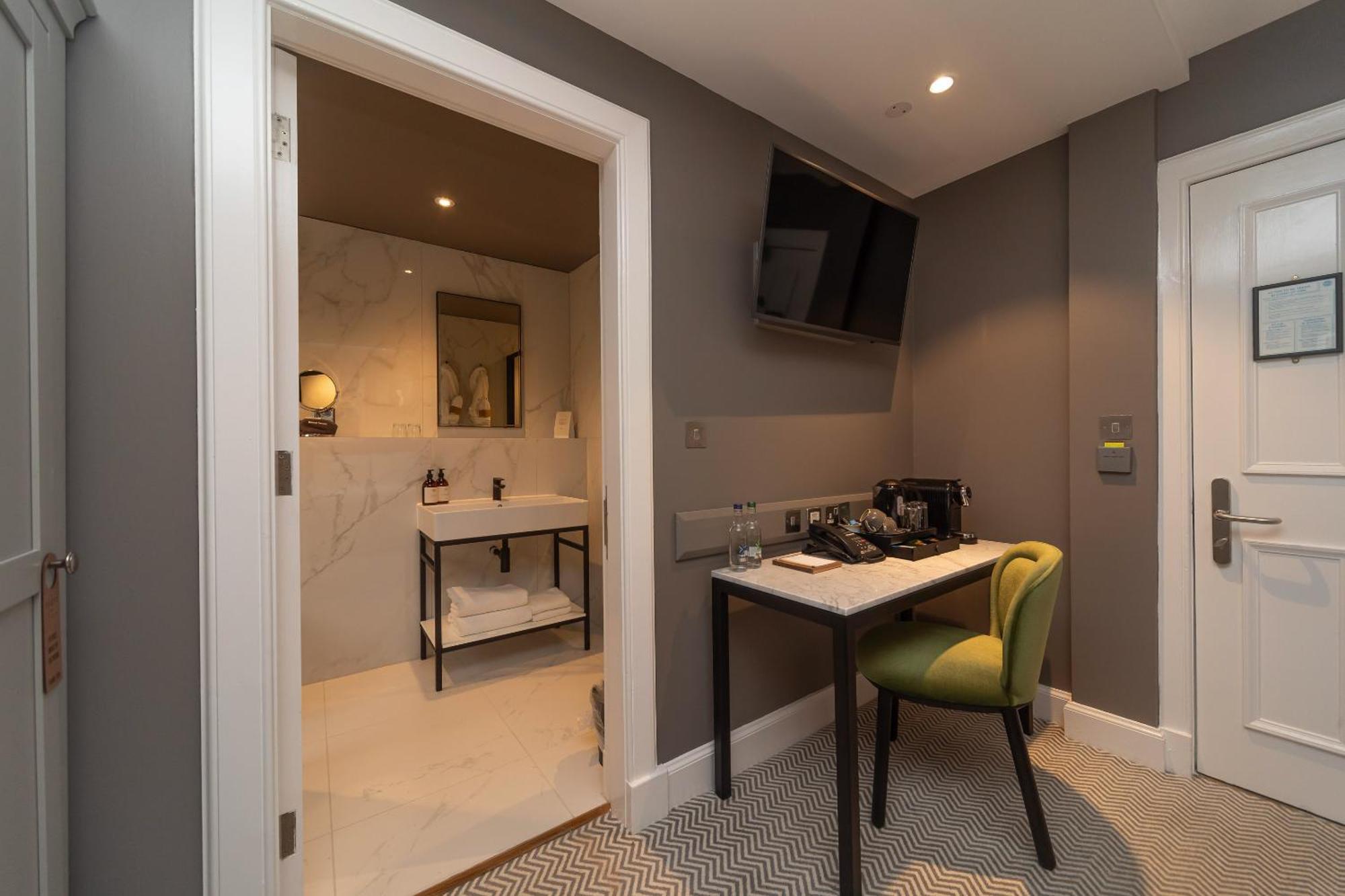 Cosy Double Room