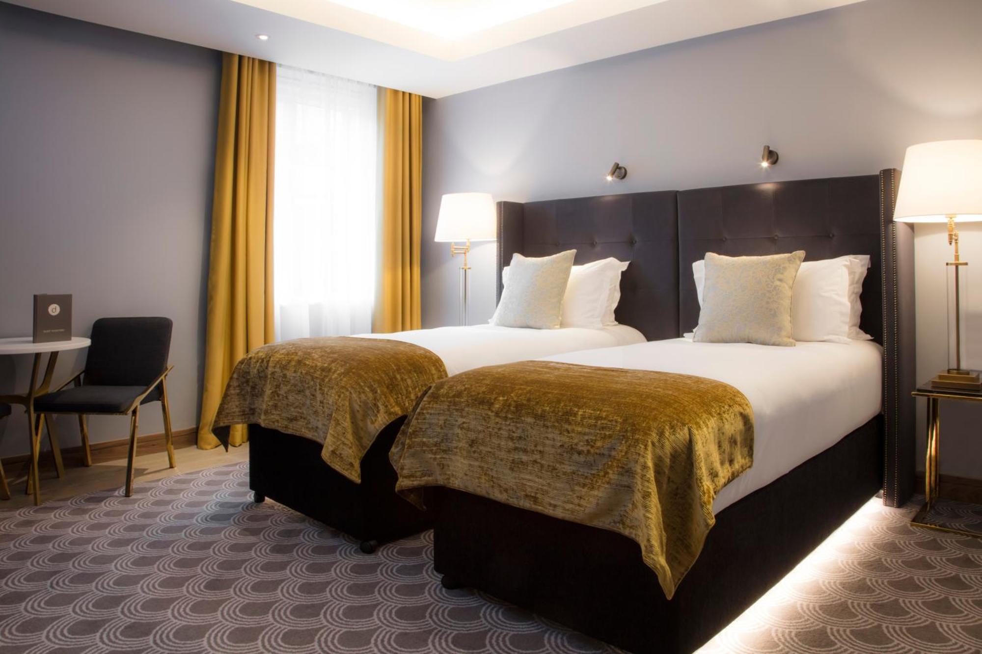 Twin Room,1571268905:JPEG