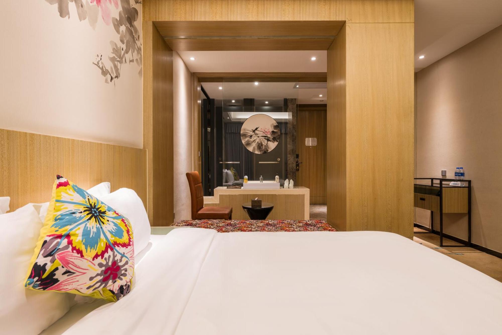 Standard Double Room No Window