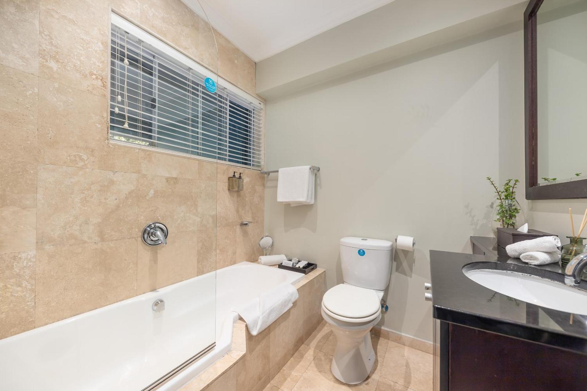 Deluxe King Room,1572632252:JPEG