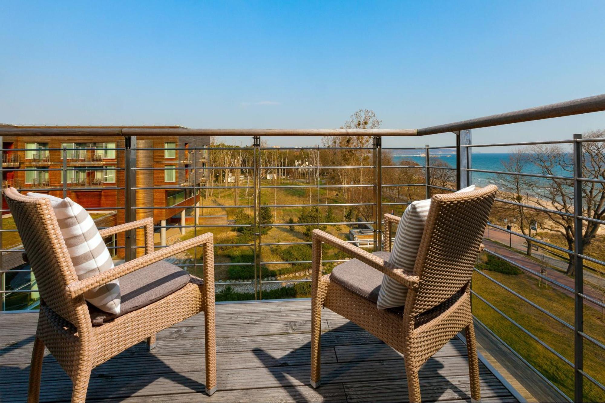 Superior King Room Balcony Sea View