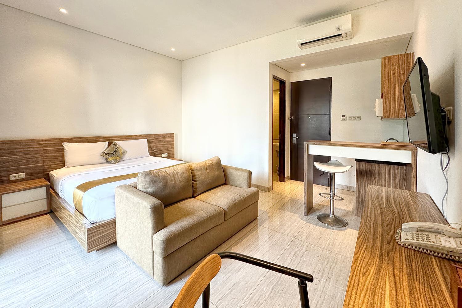 Executive Suite City view