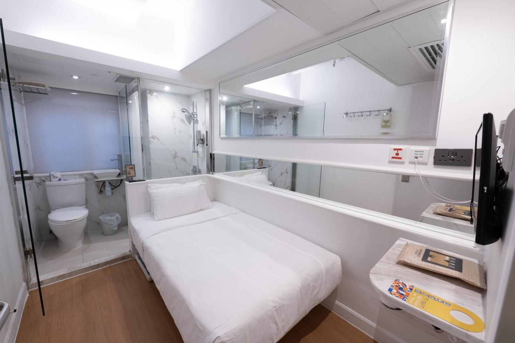 Solo Room