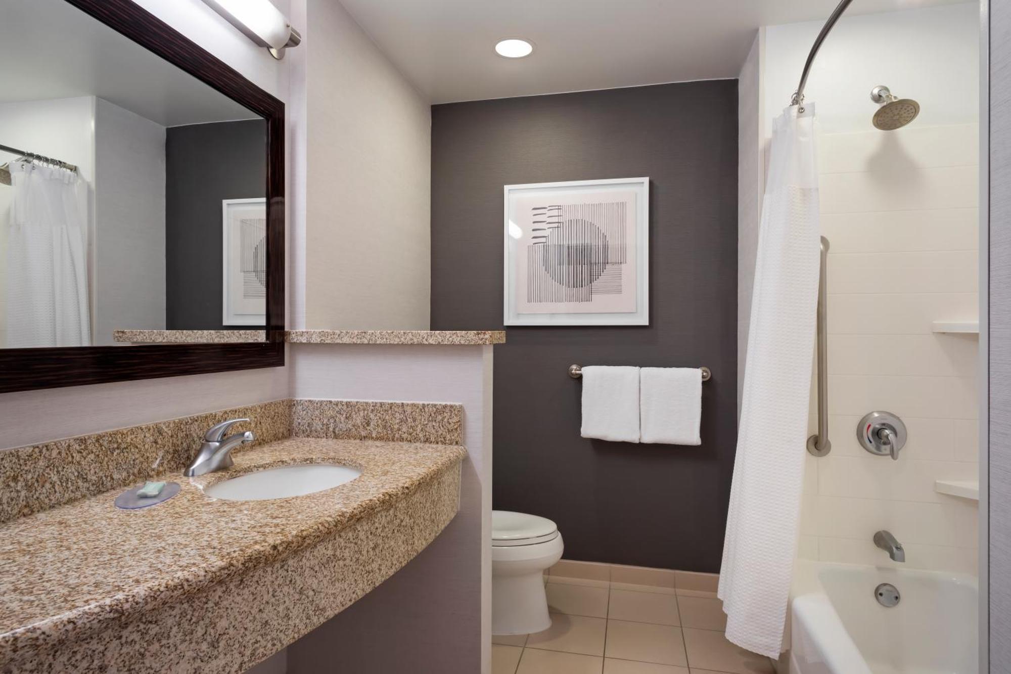 Queen Room with Two Queen Beds,1580196452:JPEG