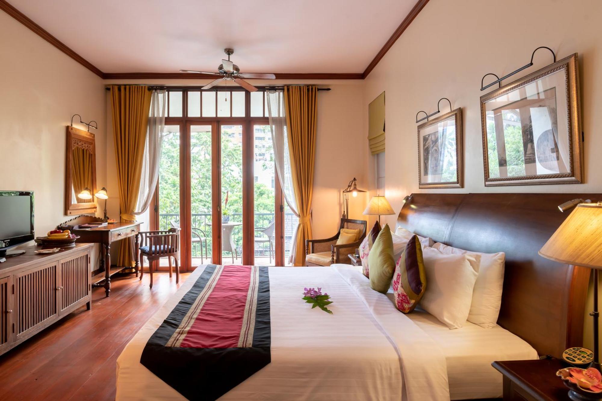 Deluxe Double or Twin Room