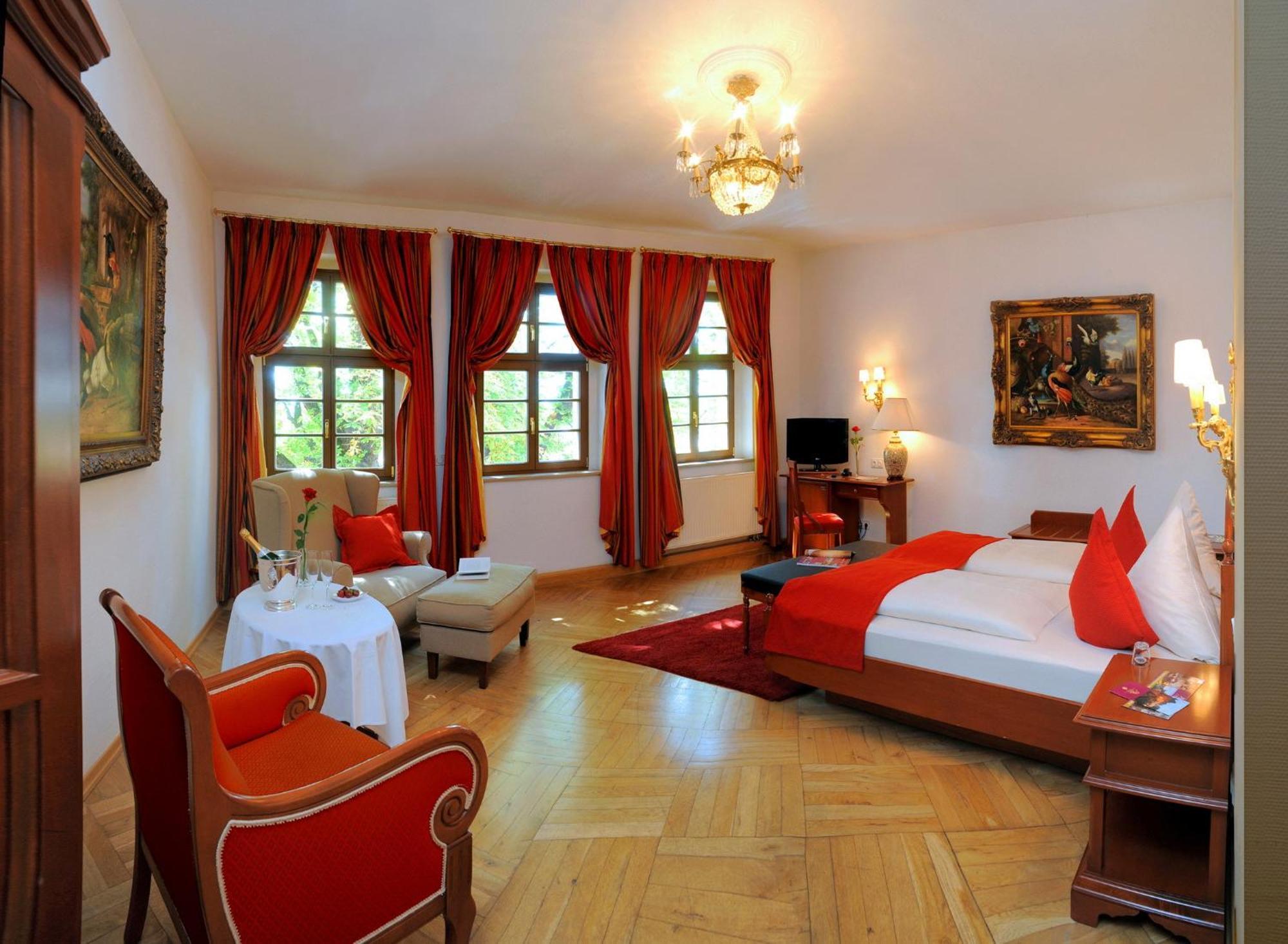 Deluxe Single Room