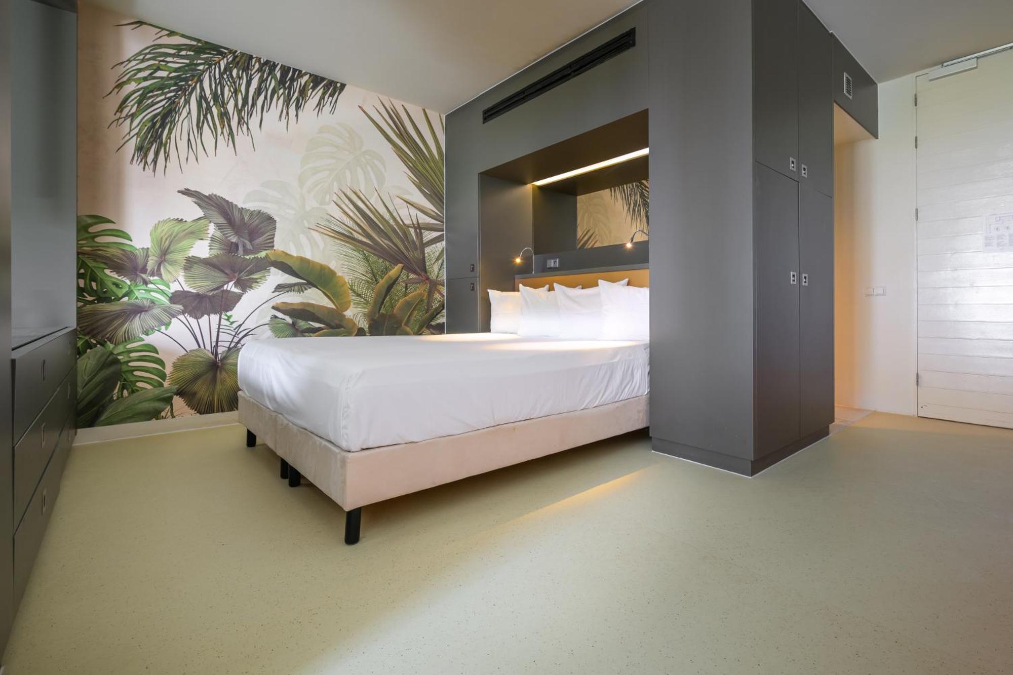 King Room Boulevard View