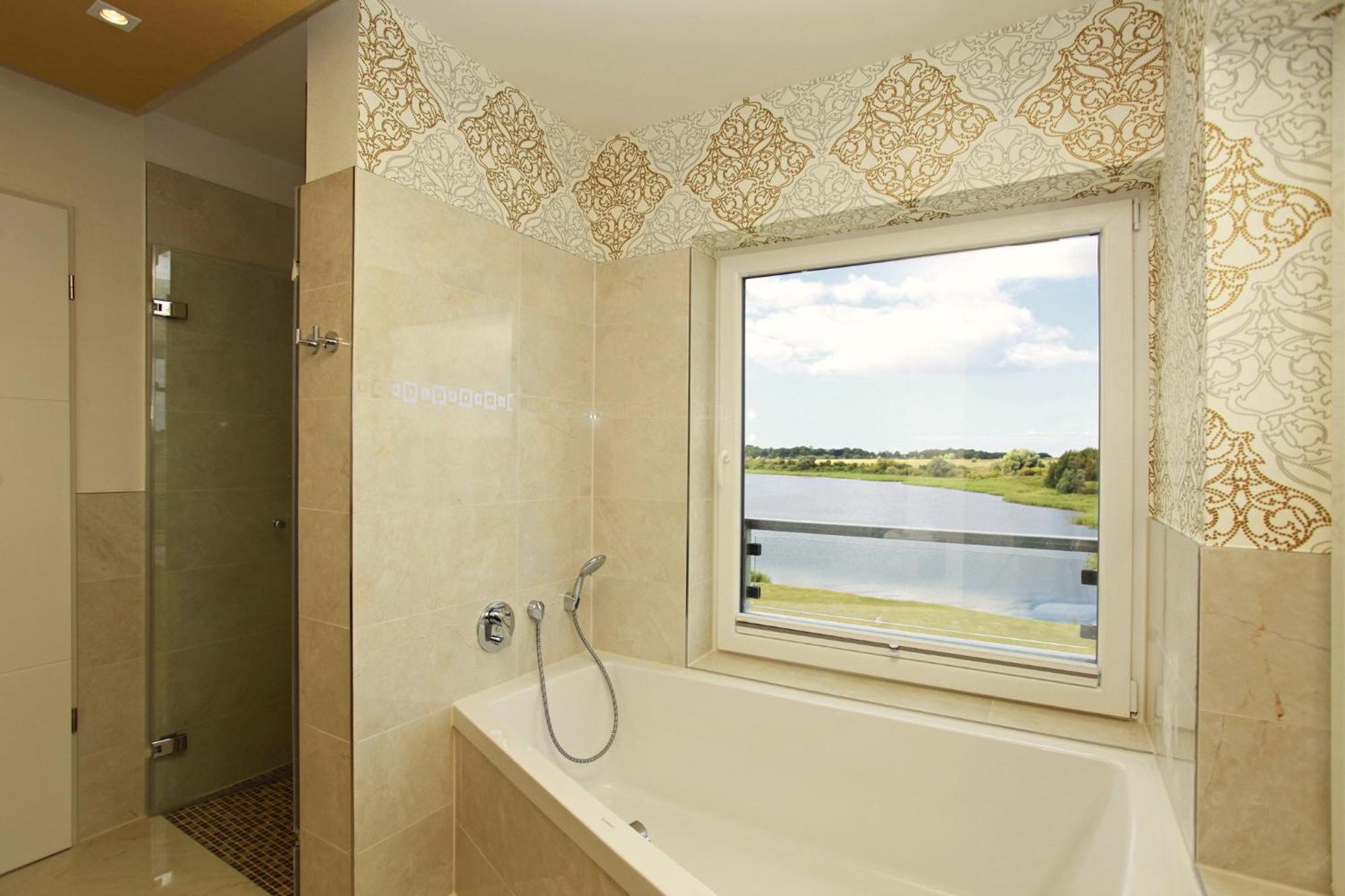 Superior One-Bedroom Apartment