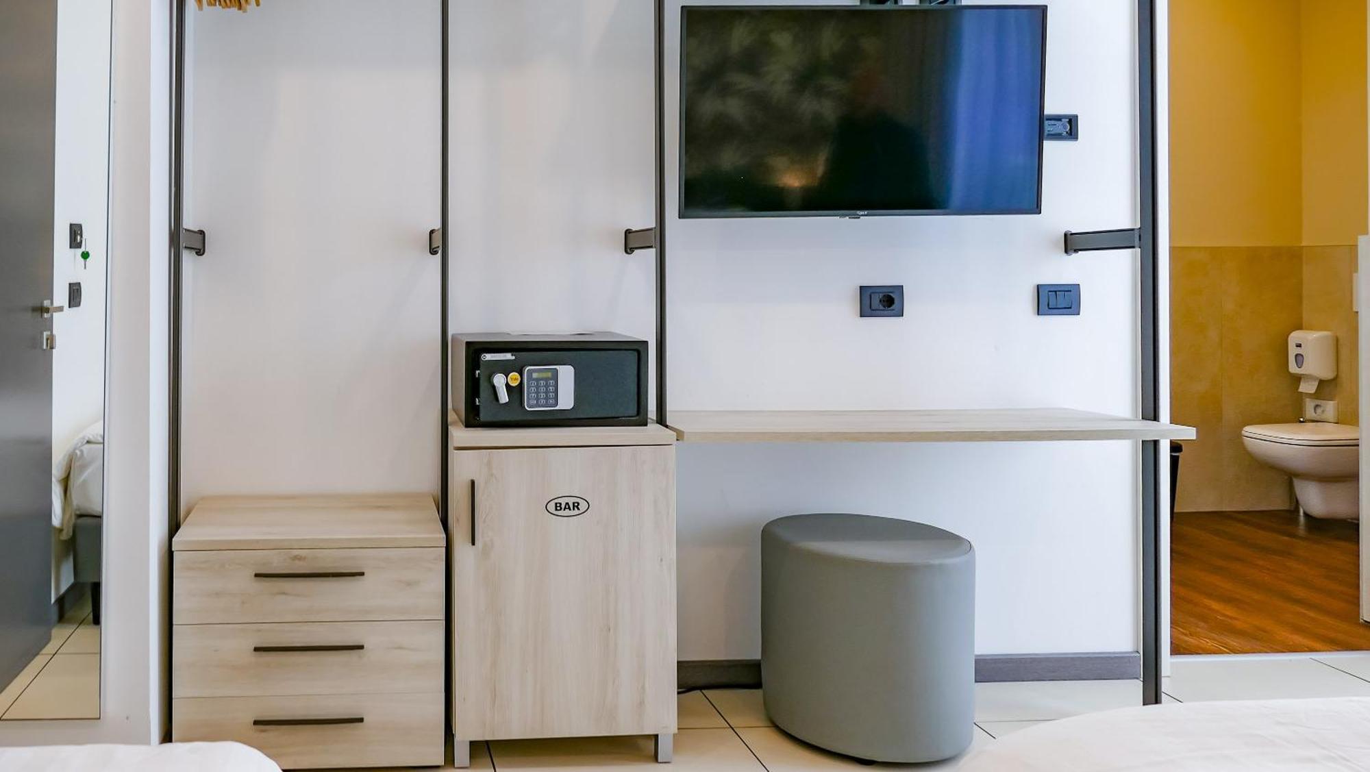 Superior Double or Twin Room Kitchen