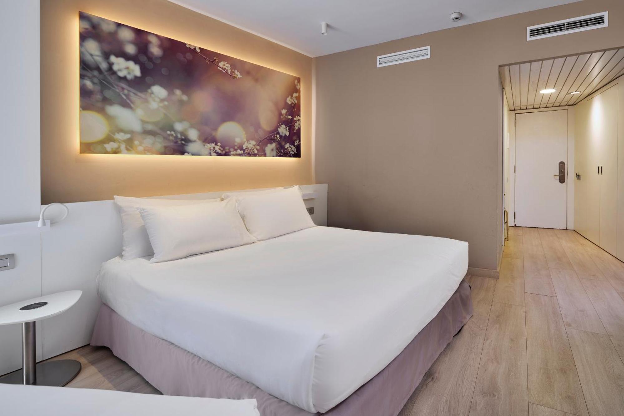 Double Room,1584394604:JPEG