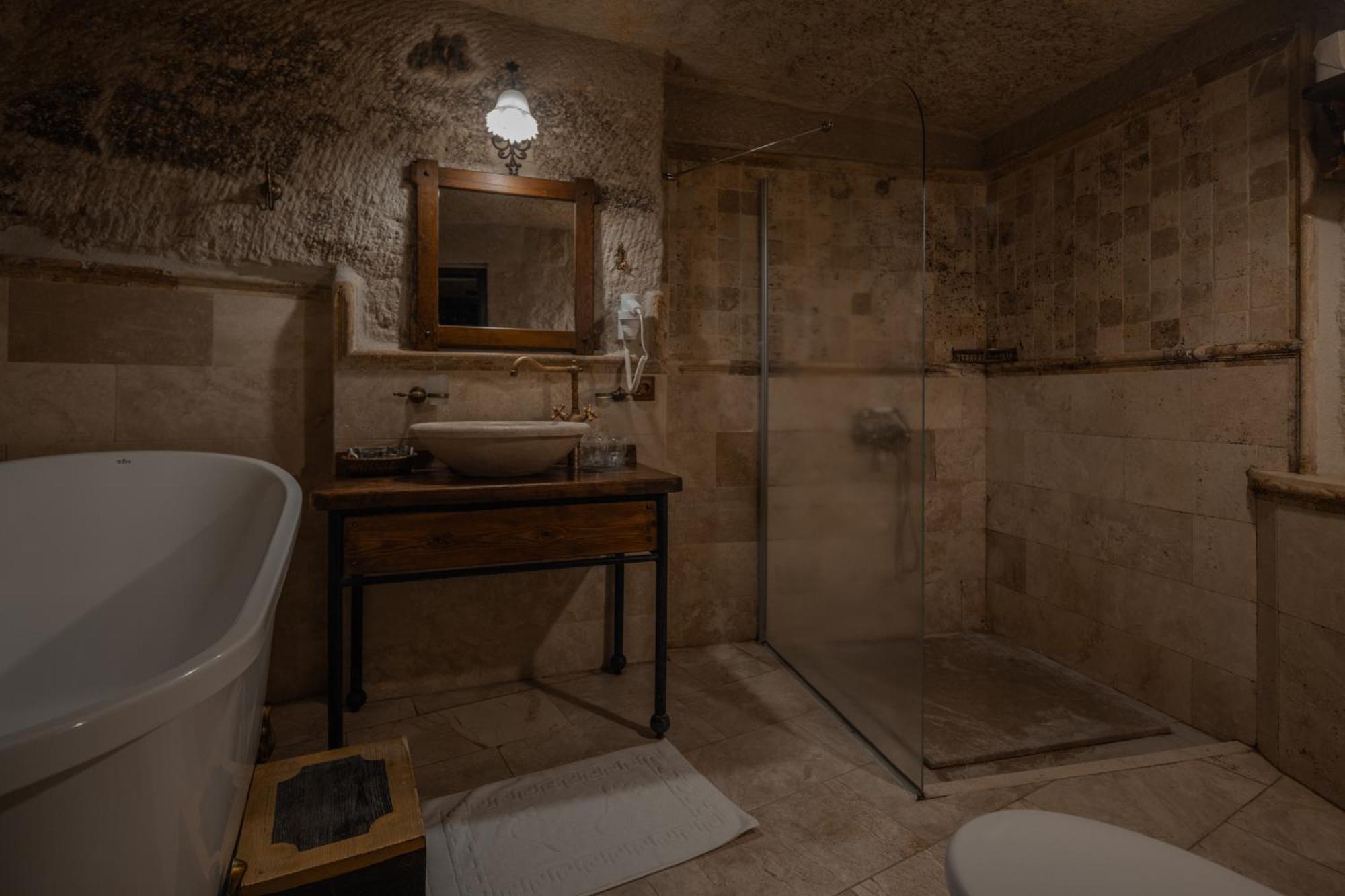 Family Suite,1584421913:JPEG