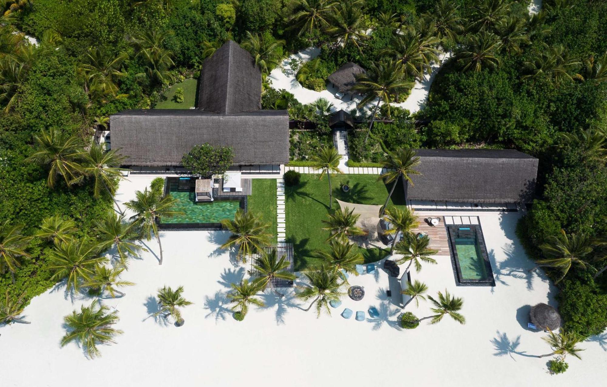 Three Bedroom Grand Sunset Residence with Pool,1584450881:JPEG