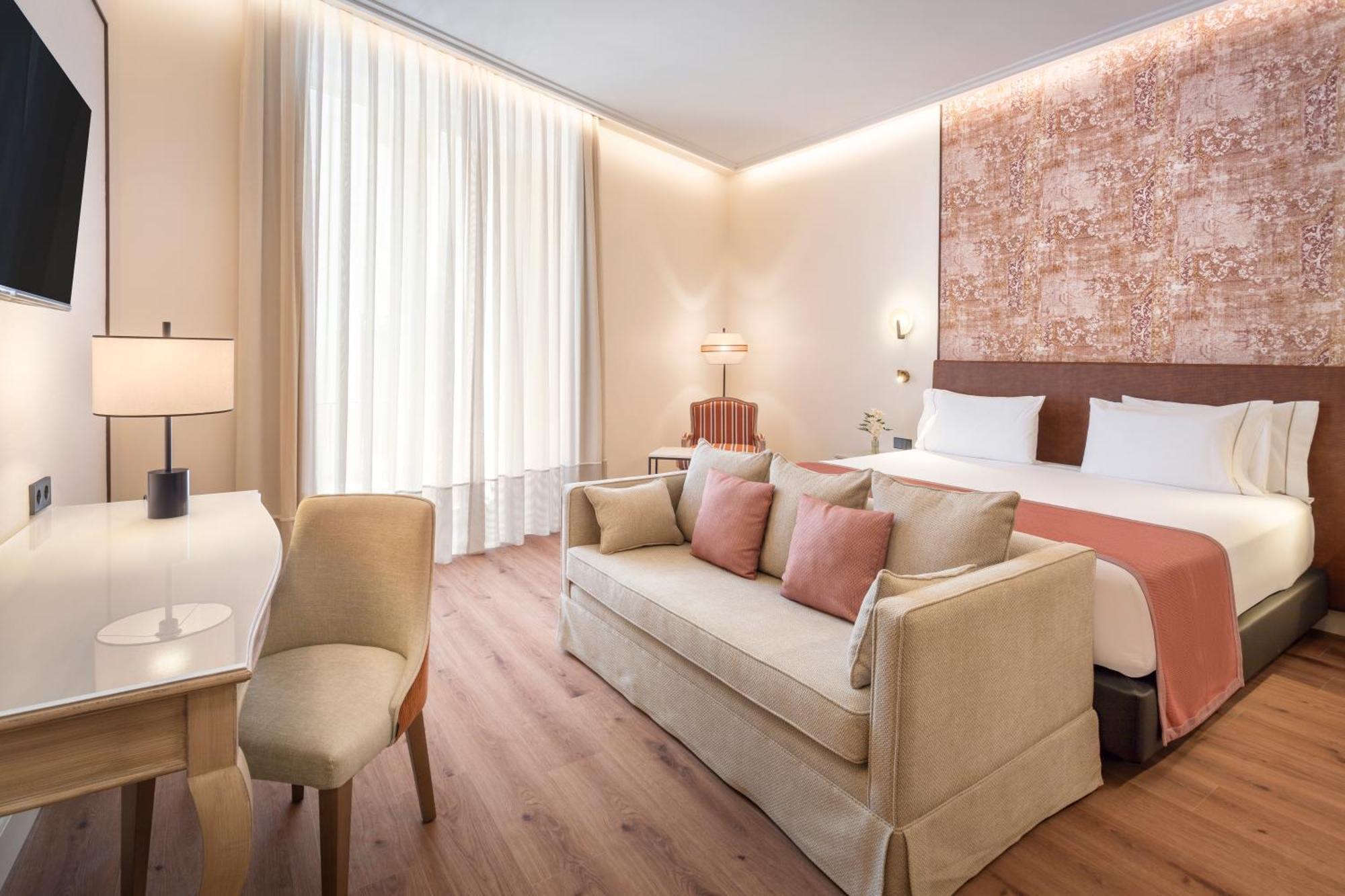 Triple Room,1586112936:JPEG