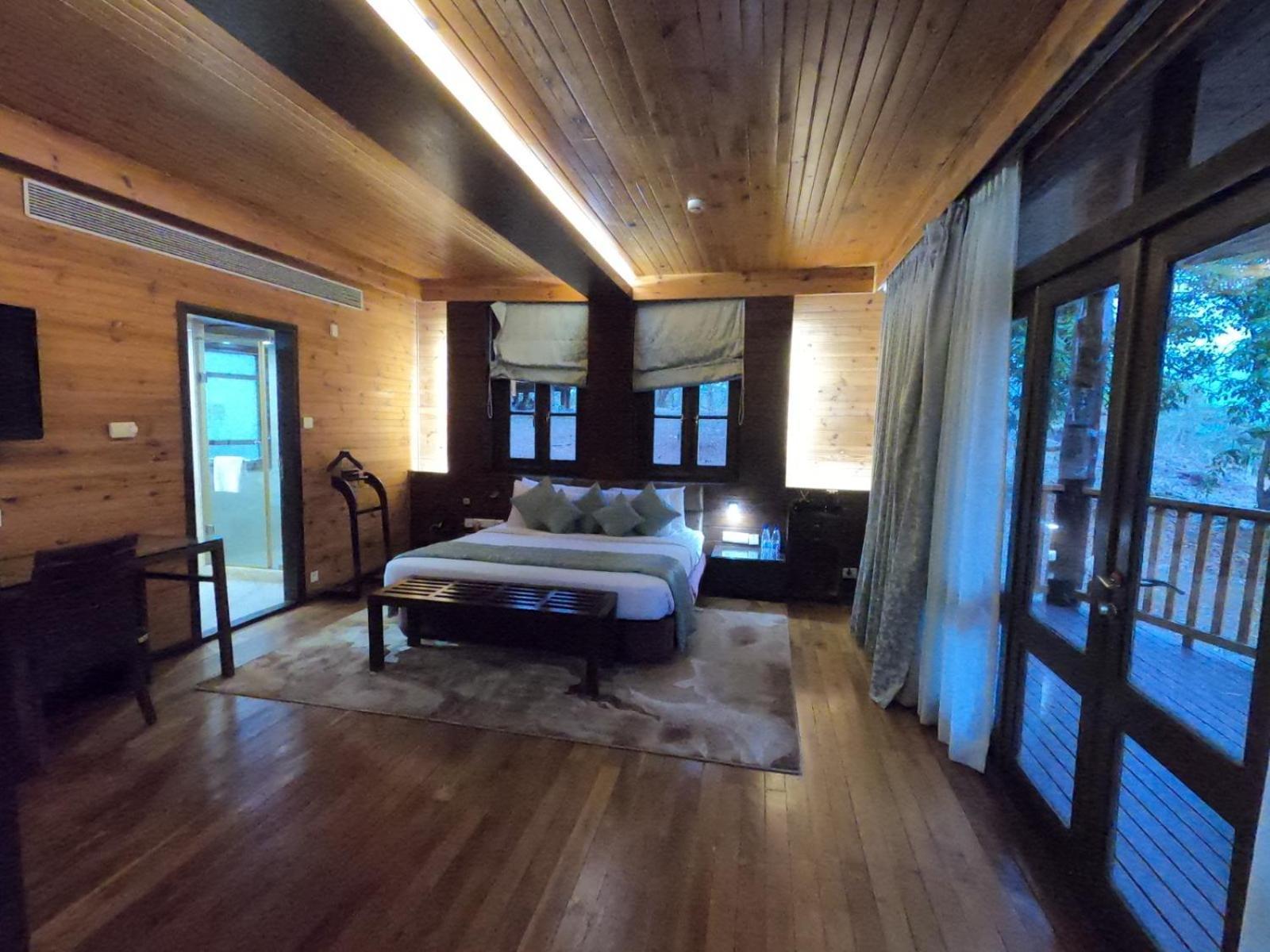 Premium Aussie Wooden Chalet Enjoy 21 Happy Hours on Activities Spa & Salon Access to Water Sports & Recreational Centre
