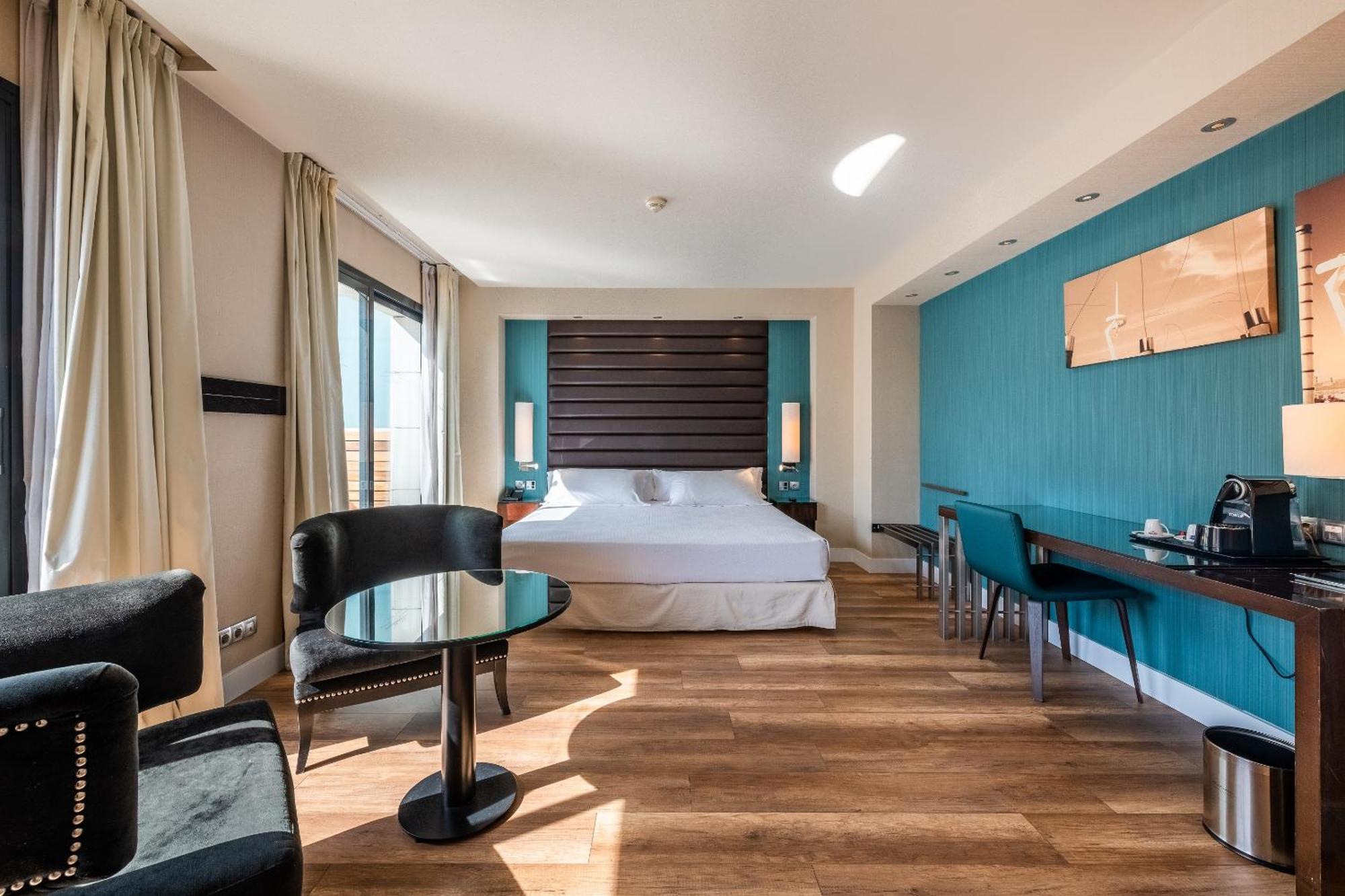 Junior Suite Jacuzzi on the Terrace