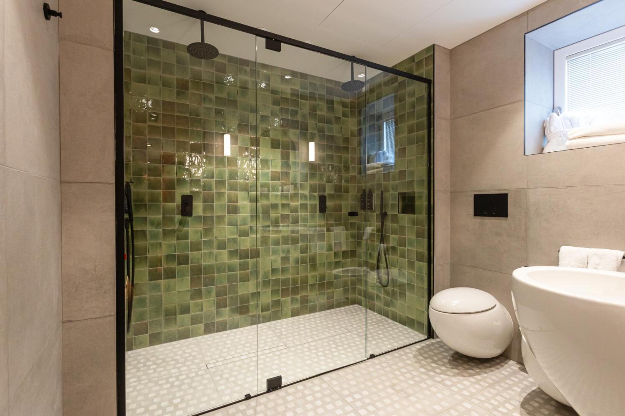 Junior Suite,1588037894:JPEG