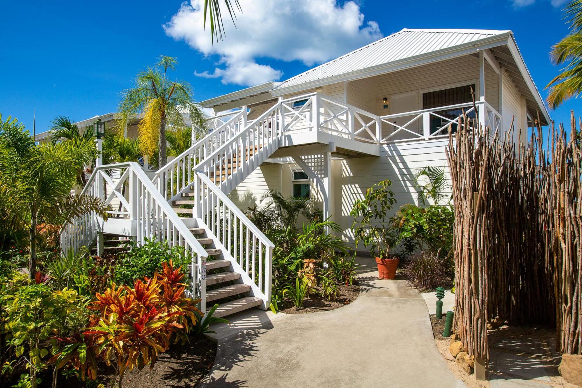 Deluxe Beachfront Room