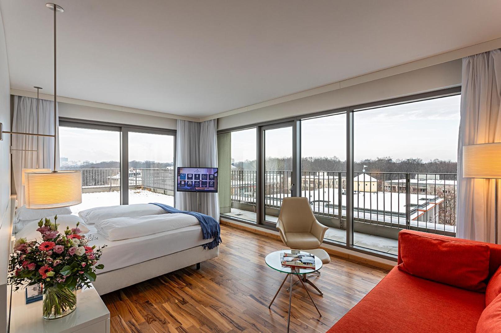 Grand Deluxe Room