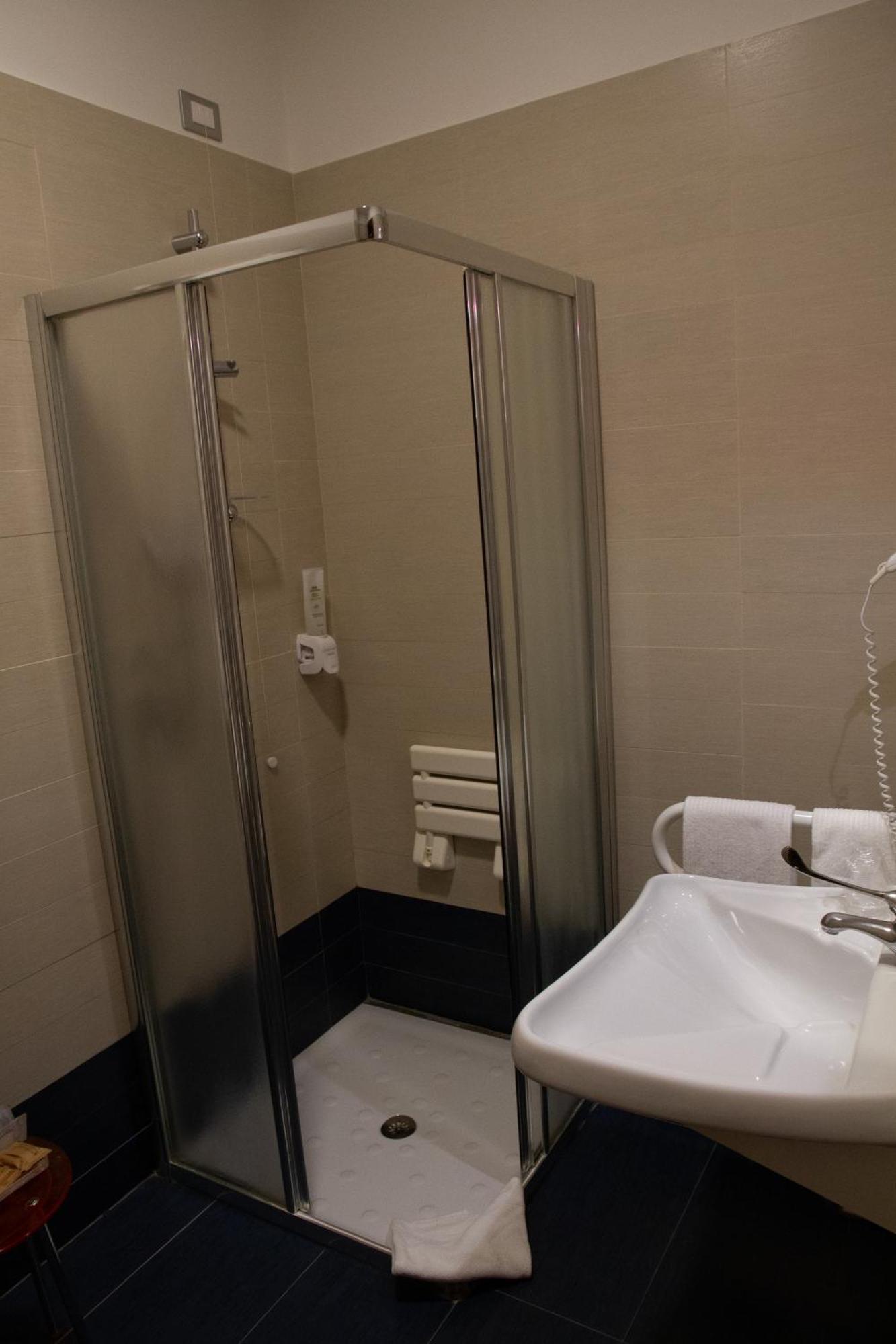 Economy Twin Room