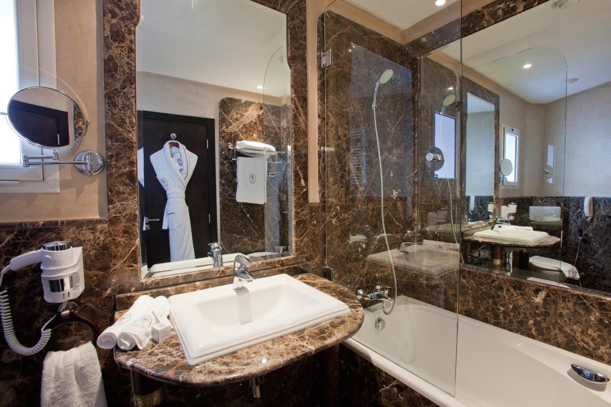 Junior Suite,1772908174:JPEG