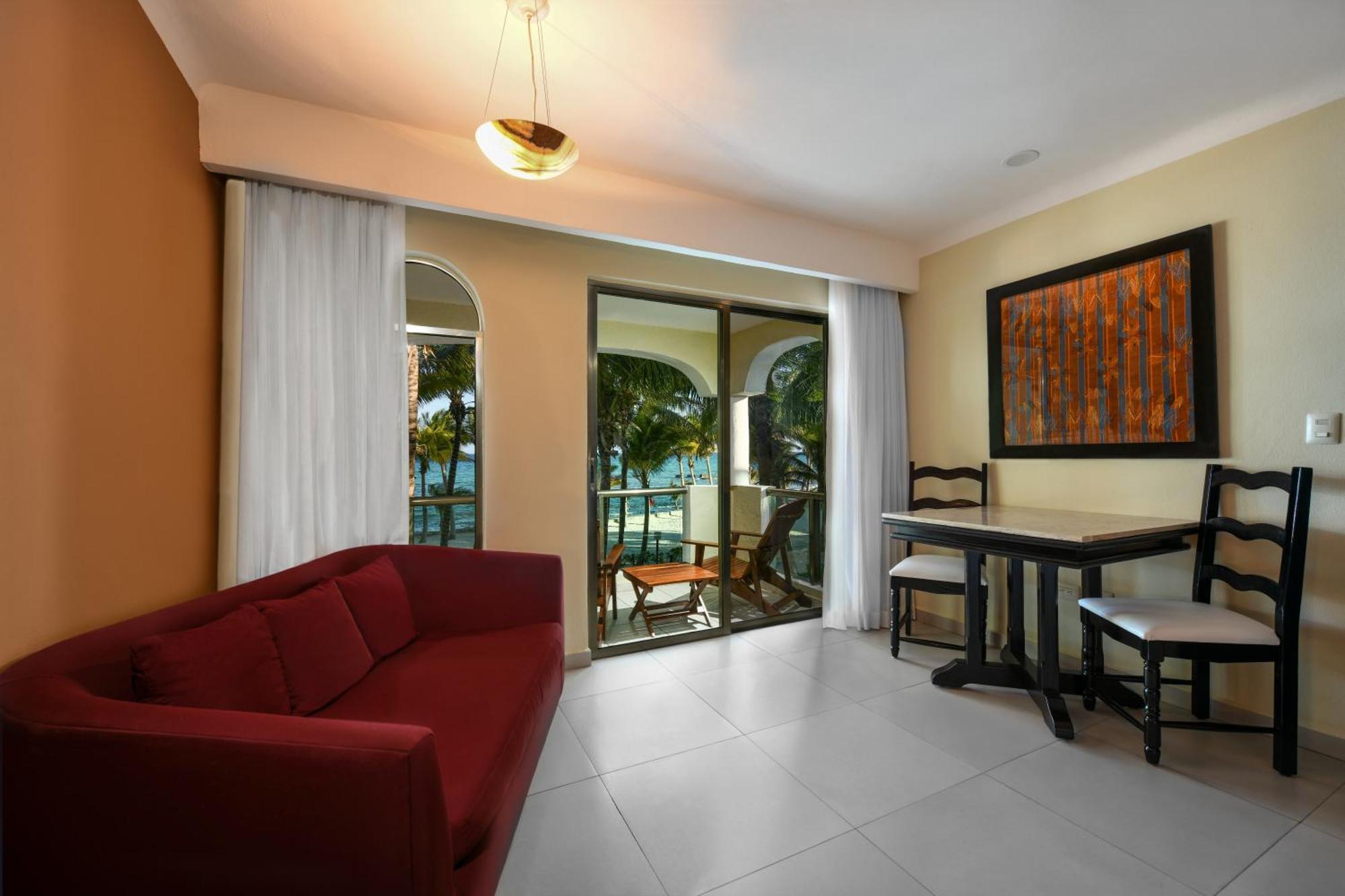Beachfront Junior Suite
