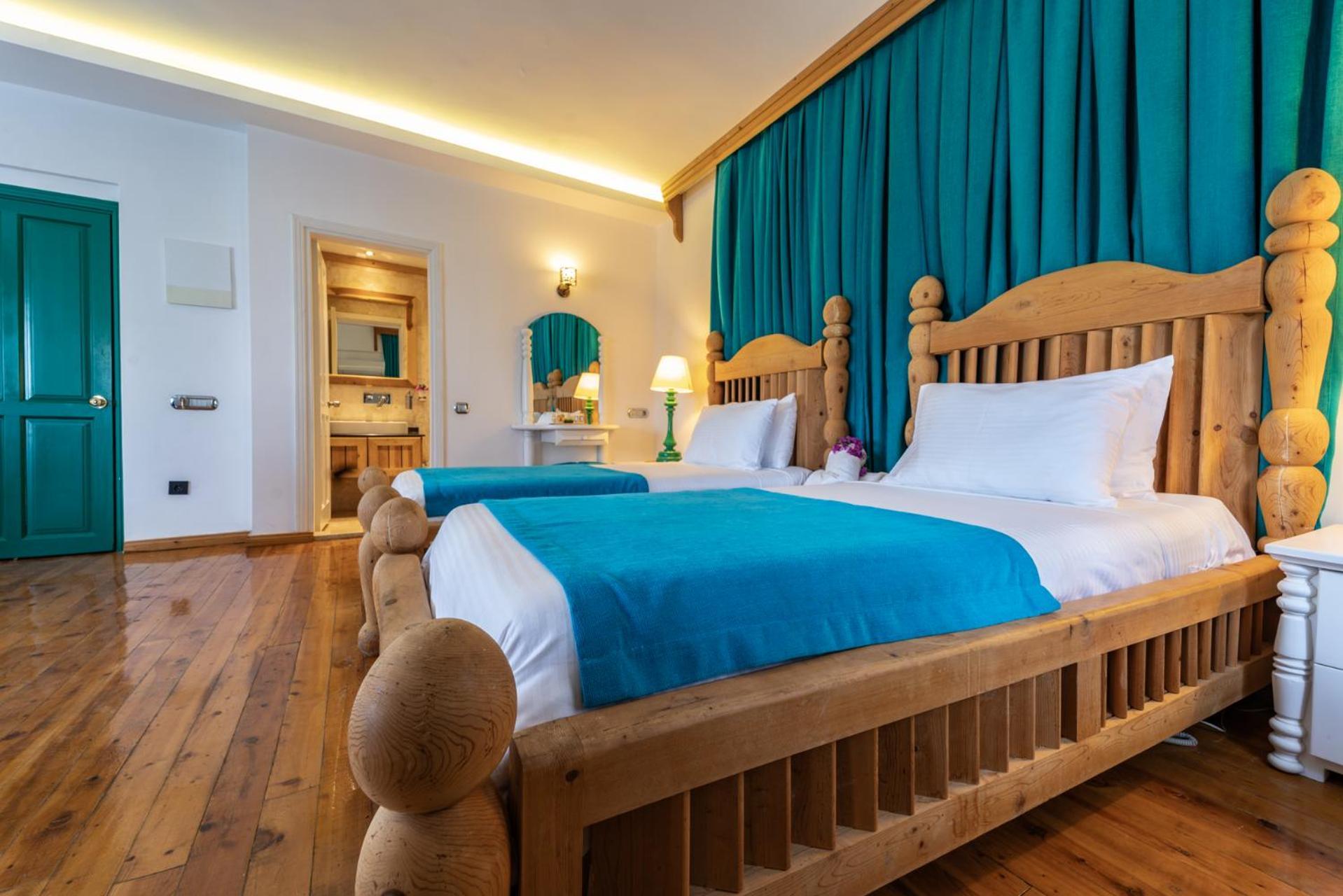 Deluxe Twin Room with Balcony Mountain or Garden view,1589559148:JPEG