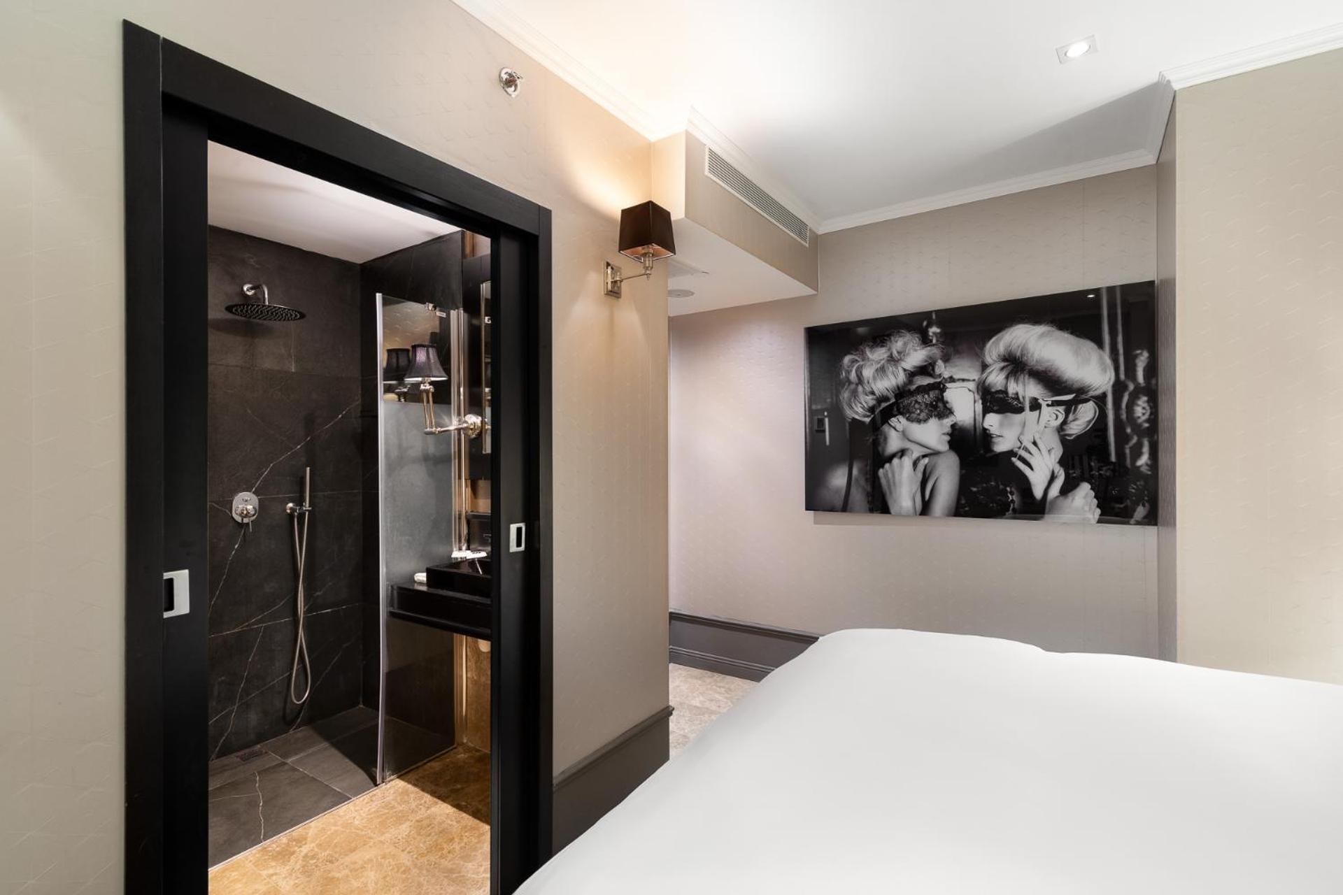Junior Single Room