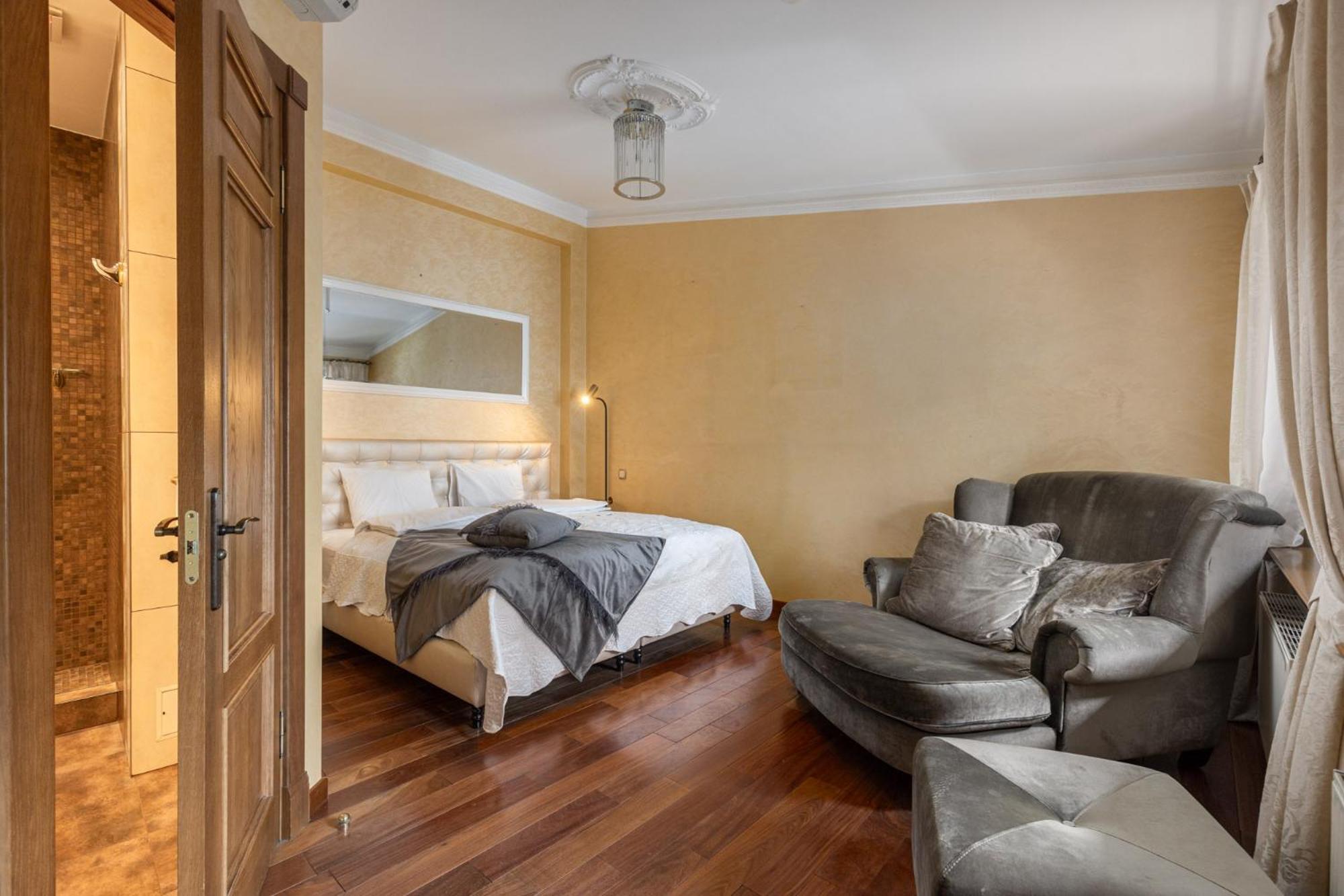 Suite Terrace,1590336682:JPEG