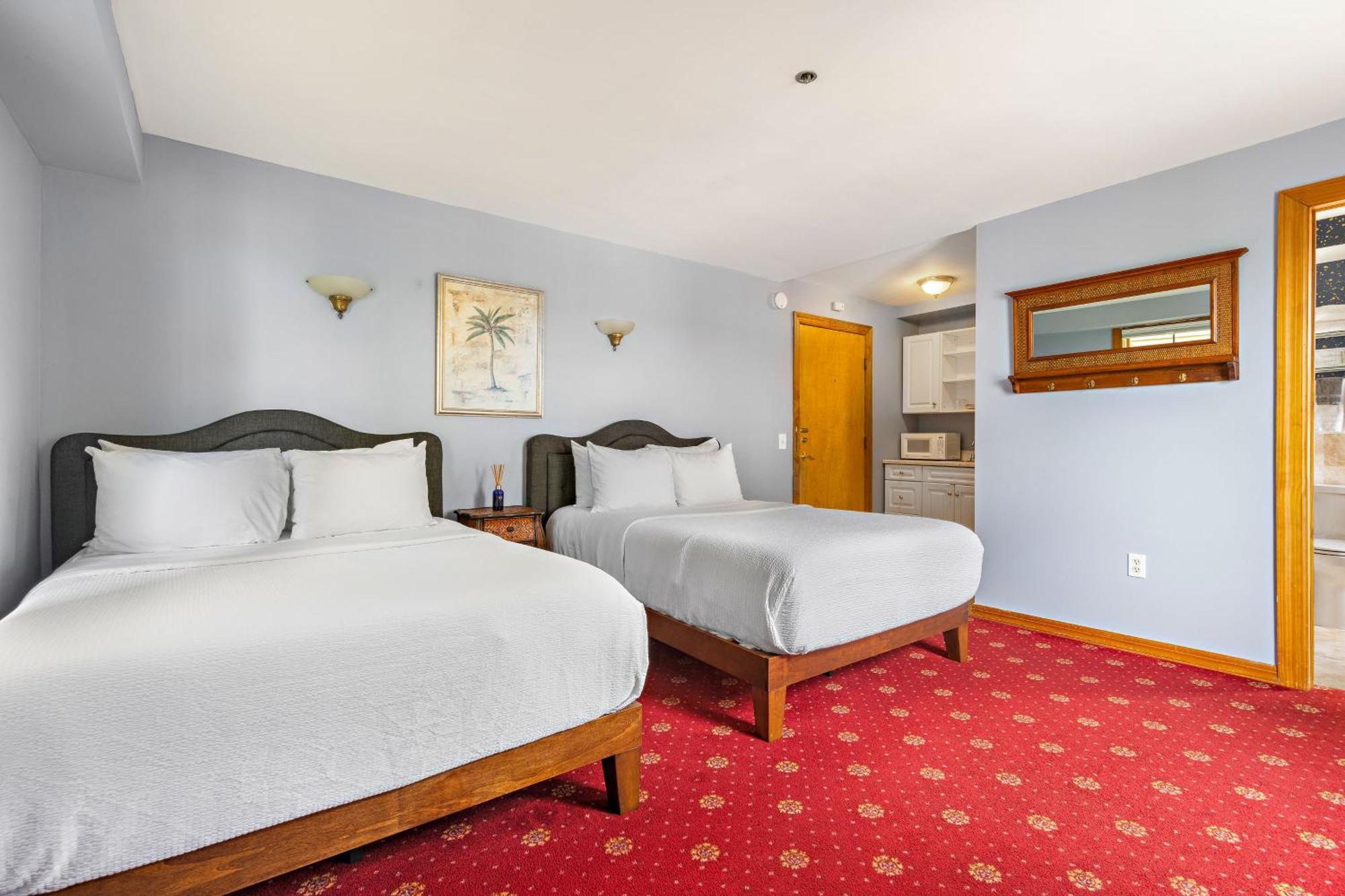 Deluxe Quadruple Room