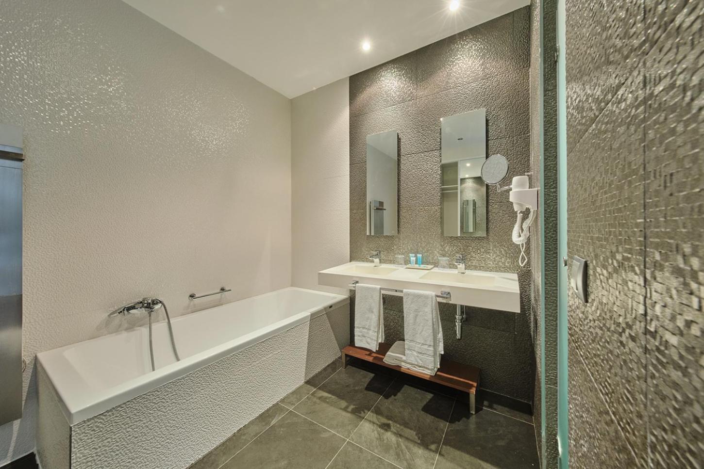 Deluxe Double or Twin Room Balcony