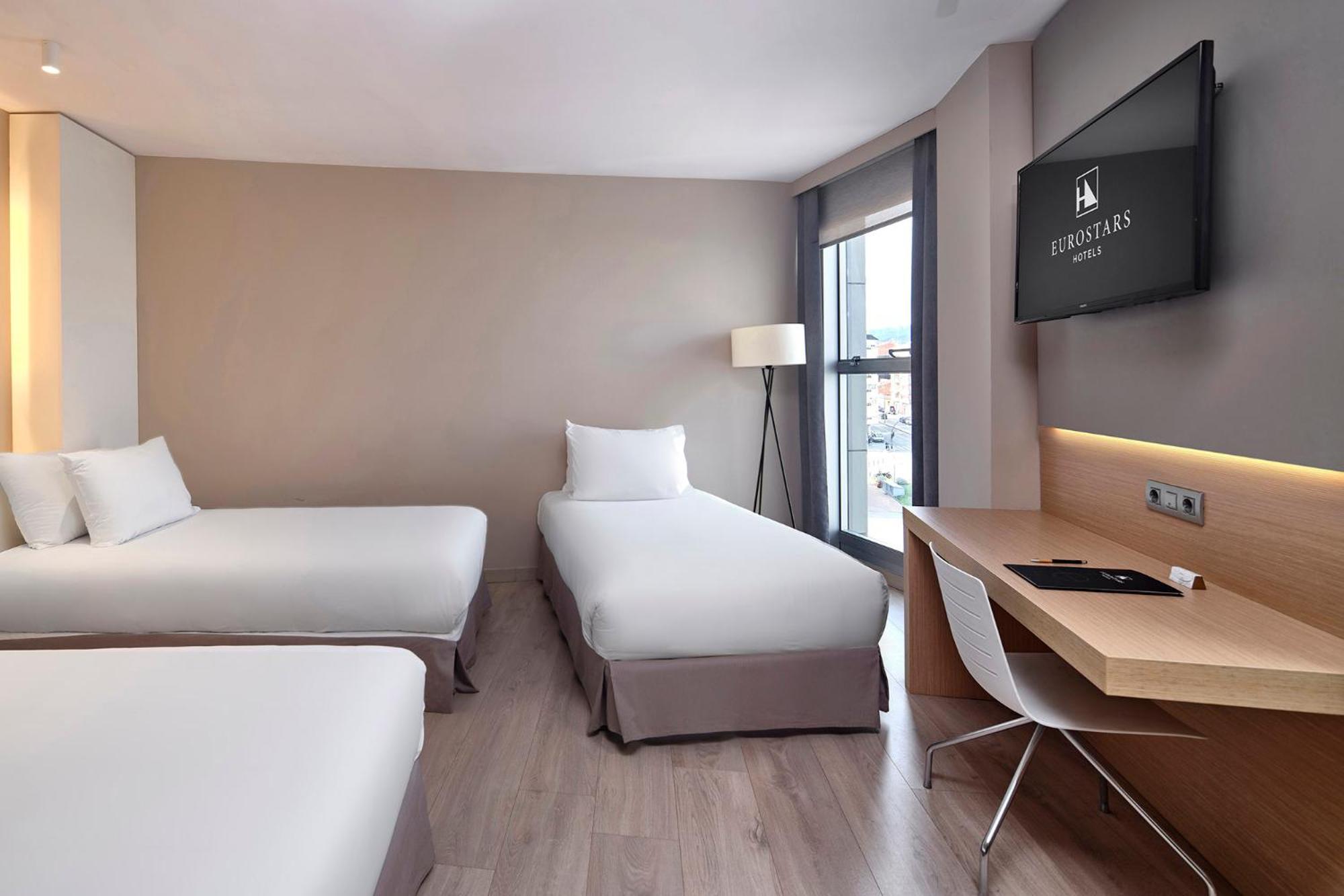 Triple Double Room