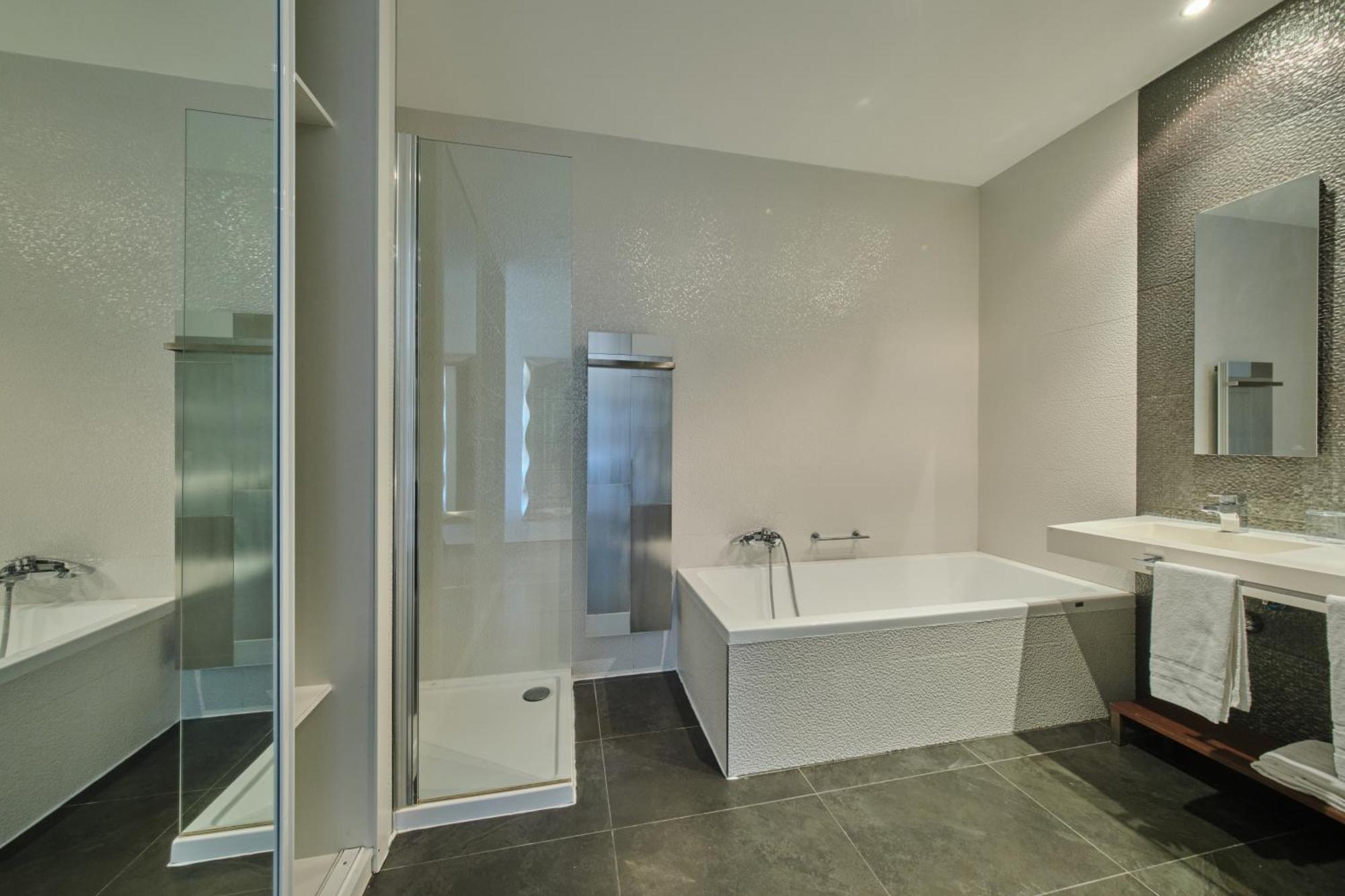 Deluxe Double or Twin Room Balcony