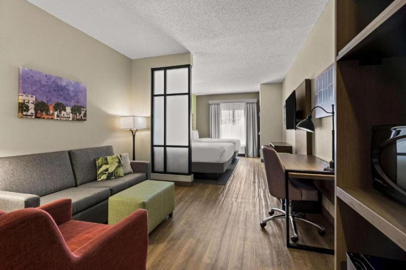 Suite Two Queen Beds Sofabed Accessible or Non-Smoking,1592057358:JPEG