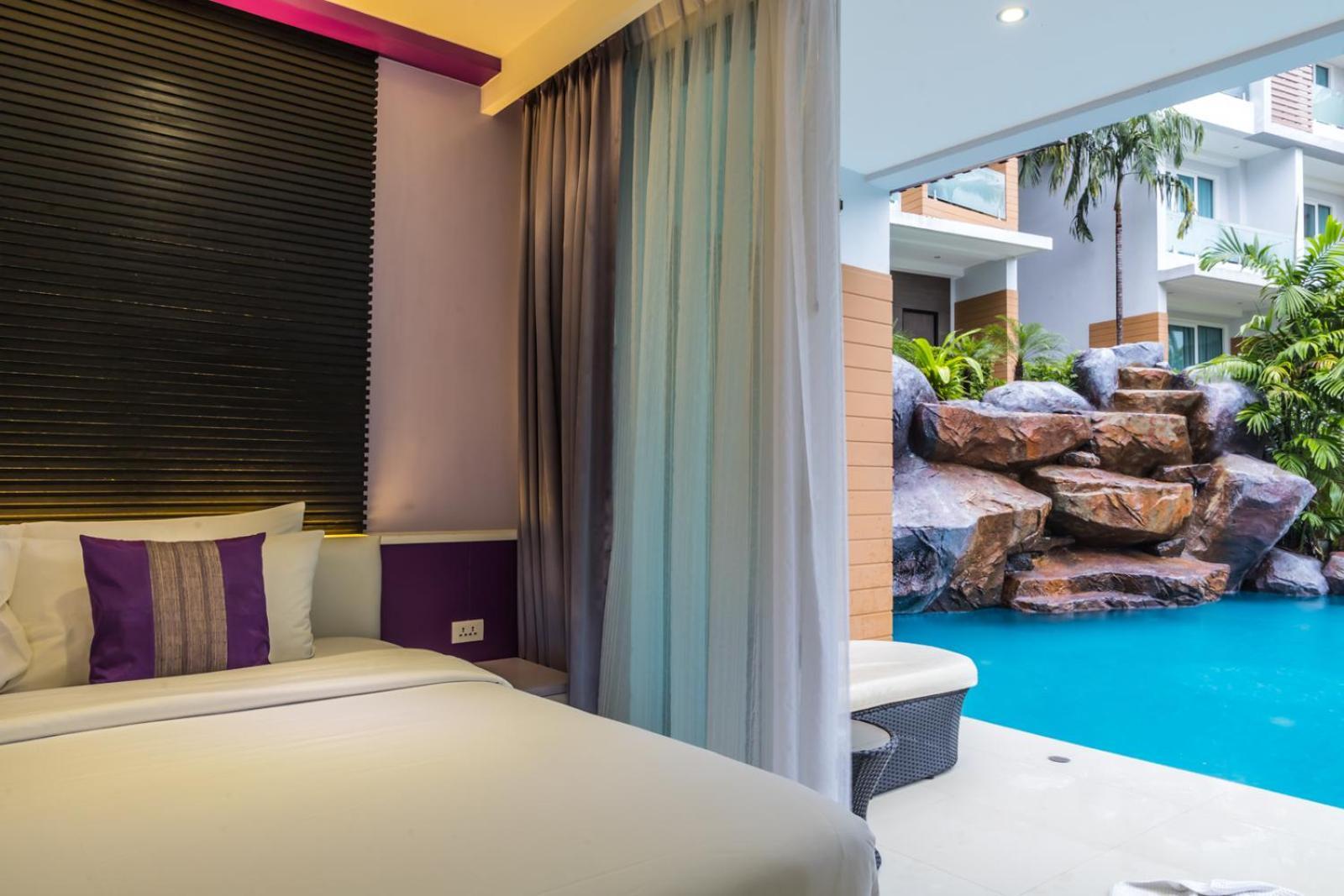 Deluxe Double Room Pool Access