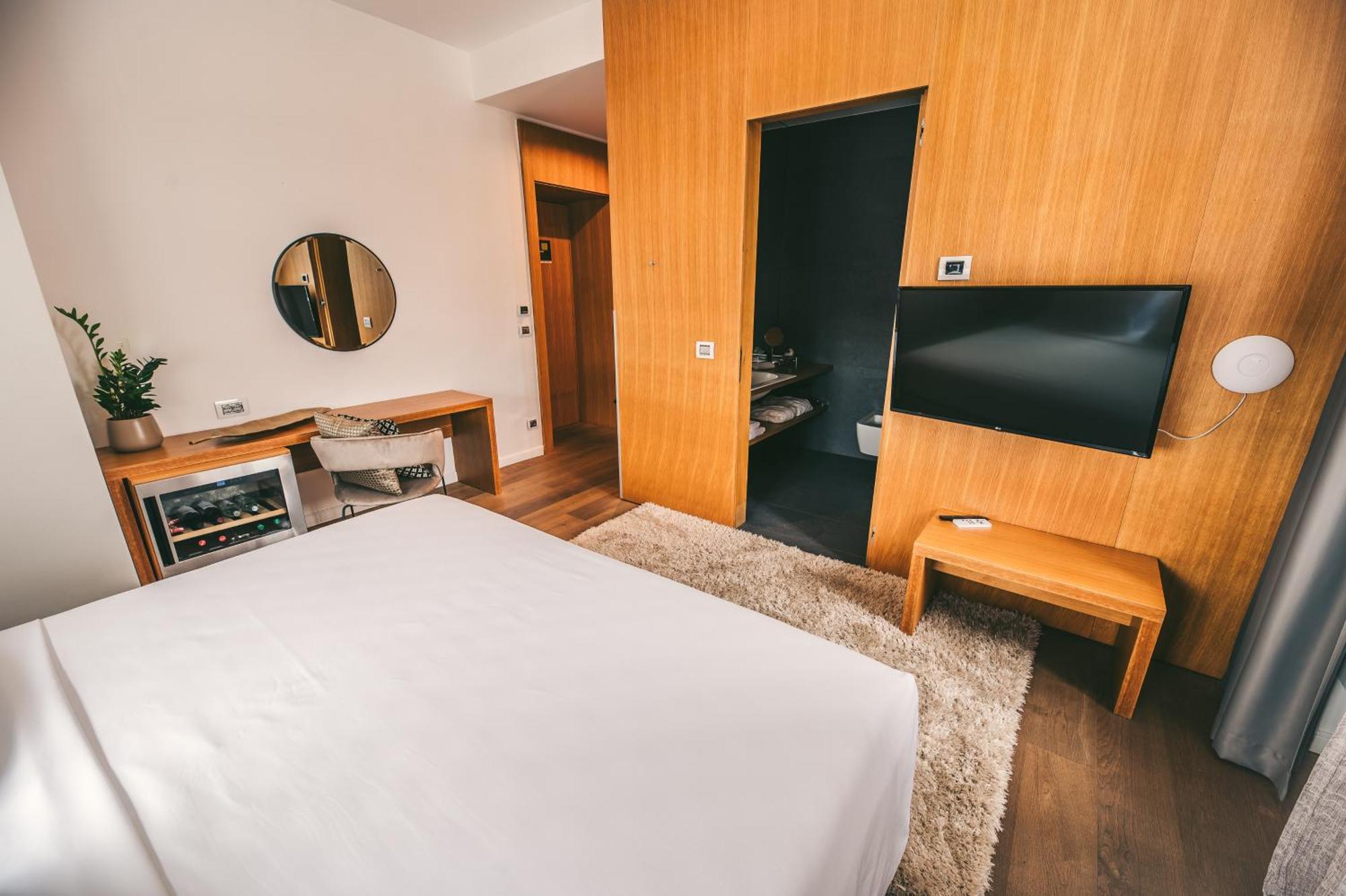 Superior Double Room,1592064320:JPEG