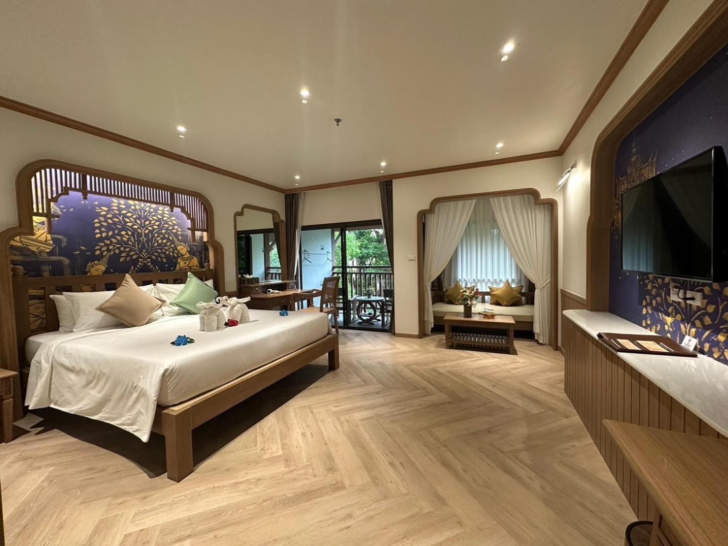 Grand Deluxe Room