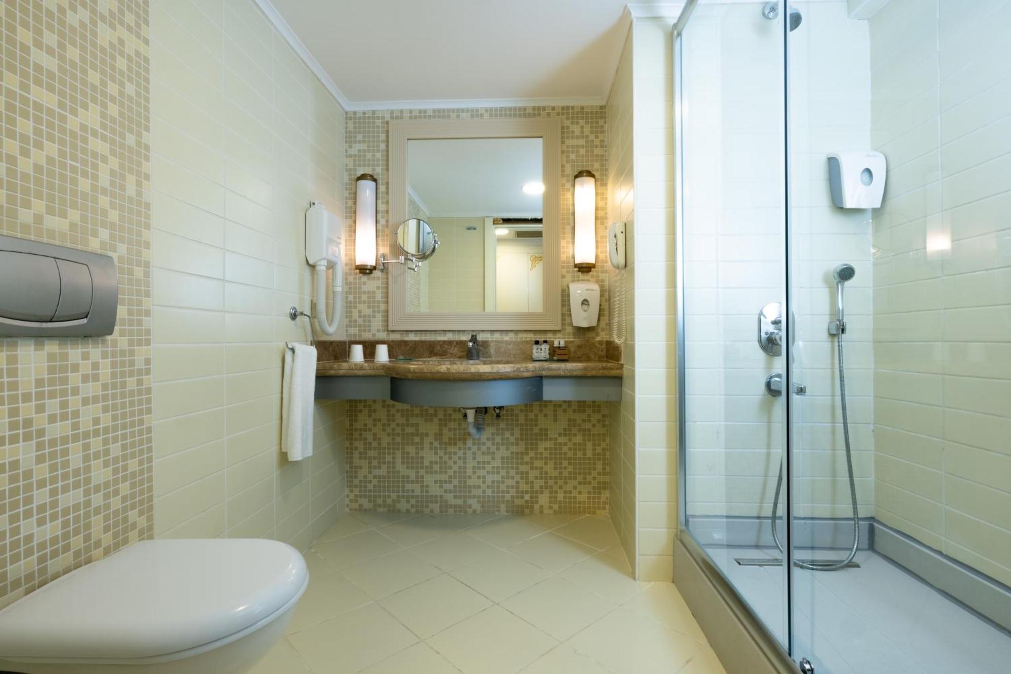 Double or Twin Room Side Sea View