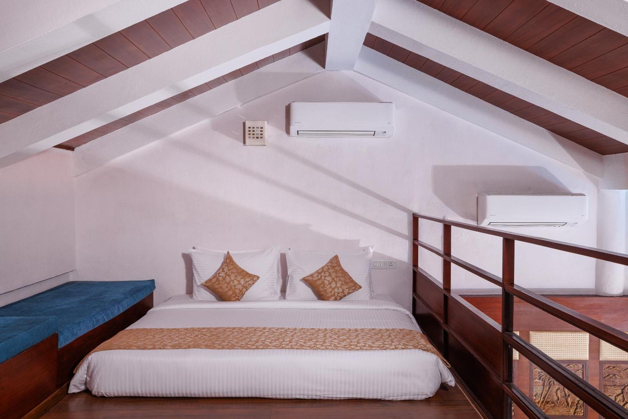 Duplex Room