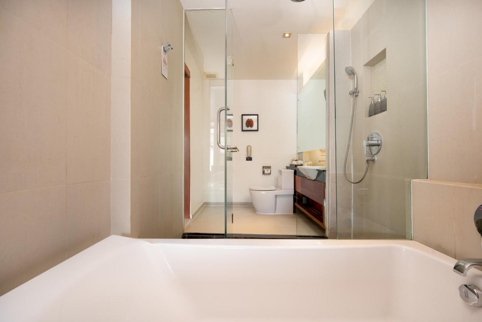 Deluxe Double Room Pool View Daily Complimentary Minibar