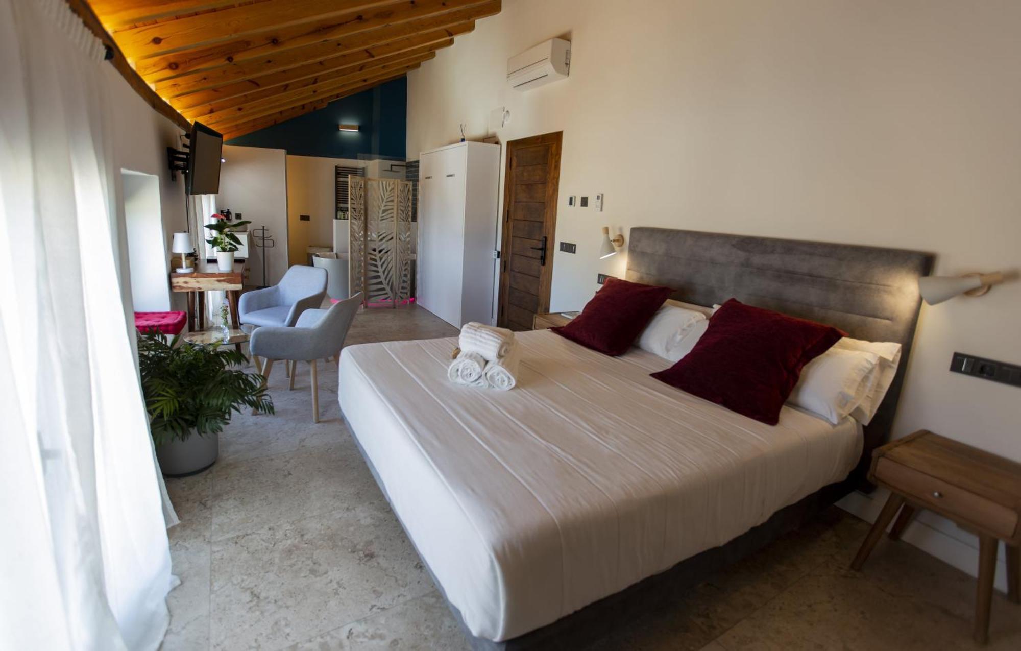 Deluxe Double Room Balcony Mountain View Bathtub