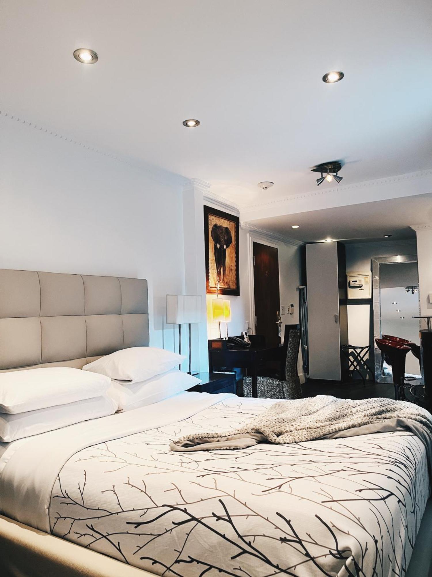 Superior Queen Room,1594668227:JPEG